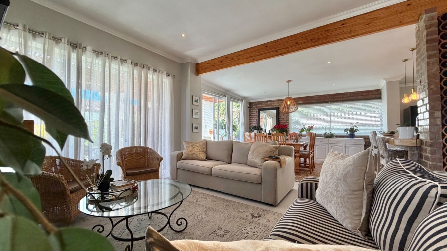 3 Bedroom Property for Sale in Gordons Bay Village Western Cape